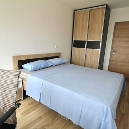 1Bd Sea View Apts Veliki Pjesak "Hajrudin" 多布拉沃达 外观 照片
